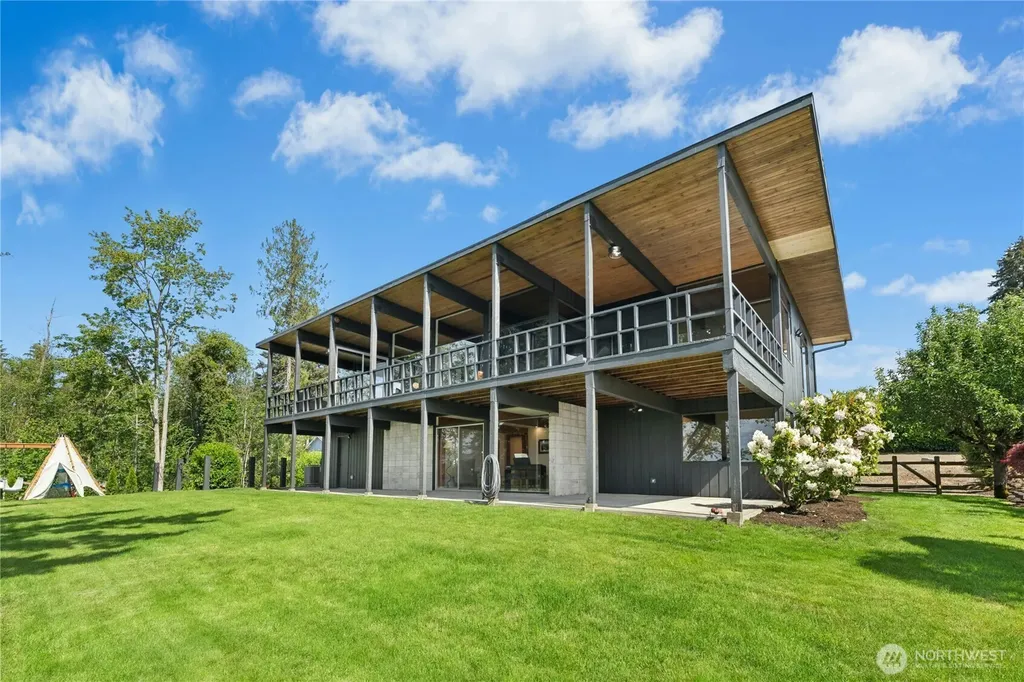 1814 Starling Street Steilacoom WA 98388