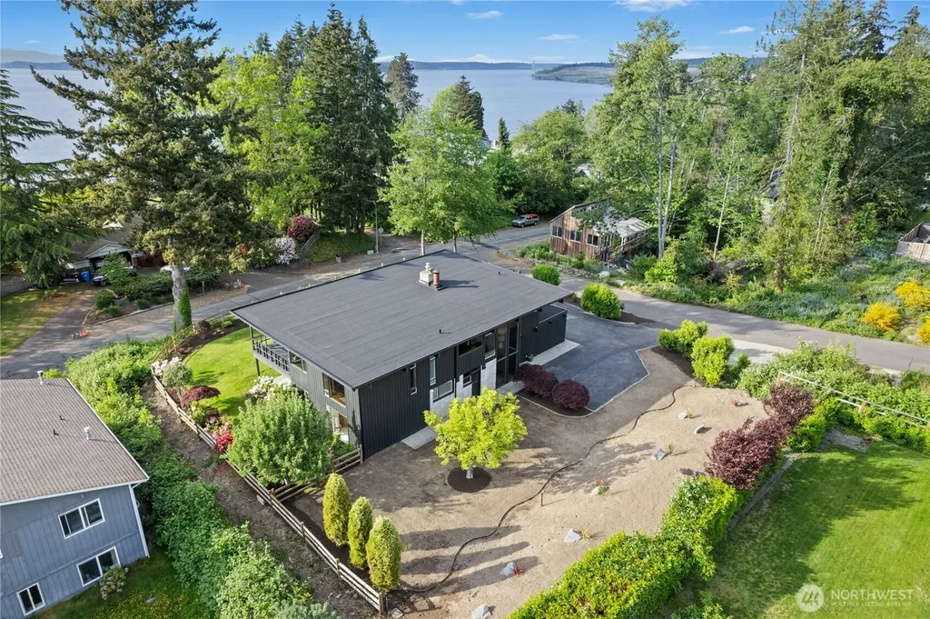 1814 Starling Street Steilacoom WA 98388
