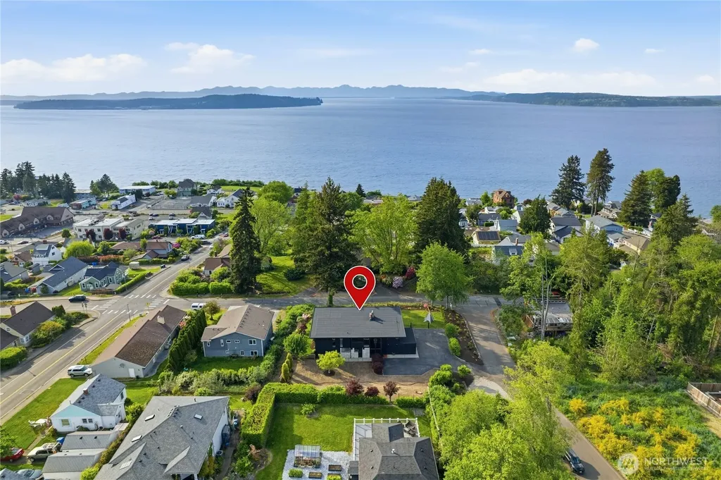 1814 Starling Street Steilacoom WA 98388
