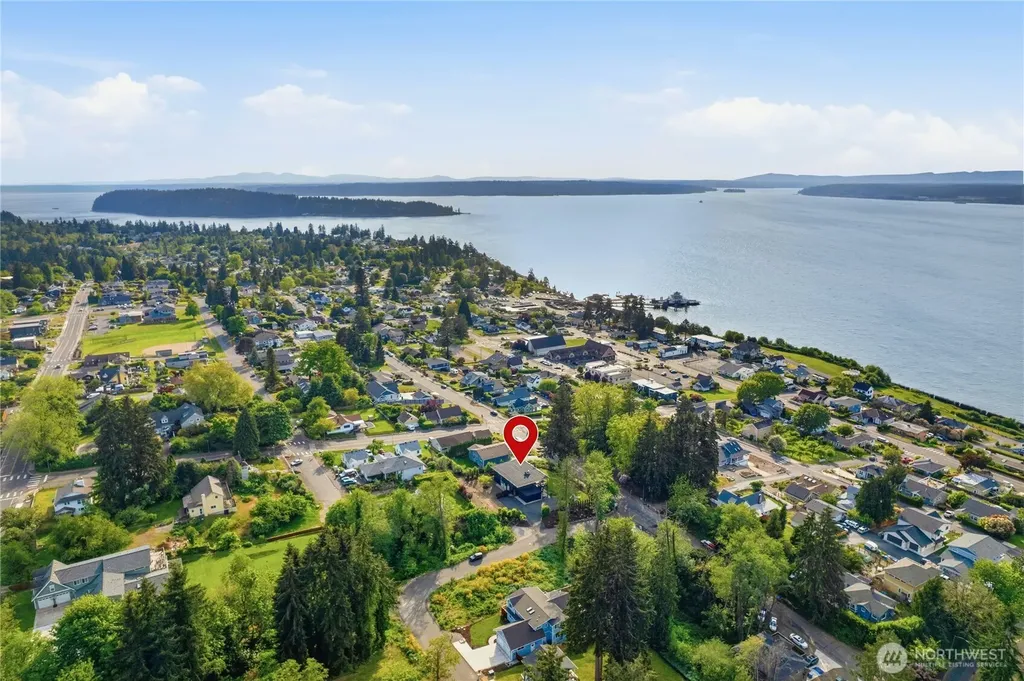 1814 Starling Street Steilacoom WA 98388
