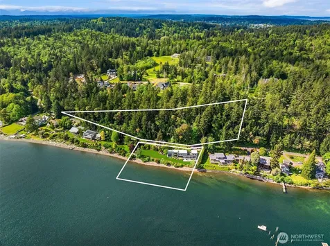 10555 NE Seaborn Road Bainbridge Island WA 98110