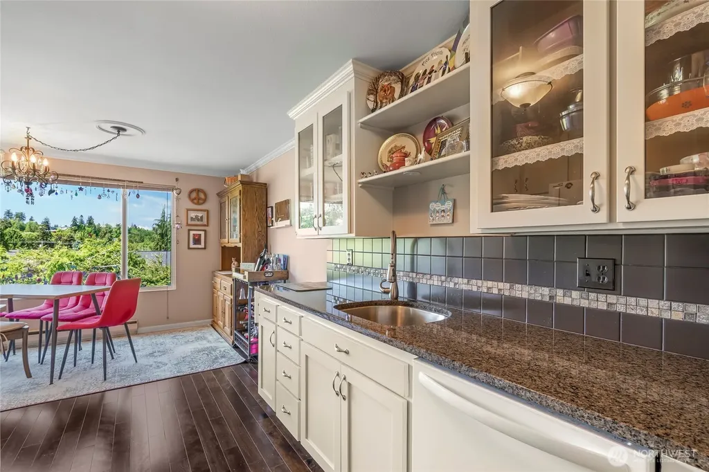 1020 5th Avenue S Edmonds WA 98020