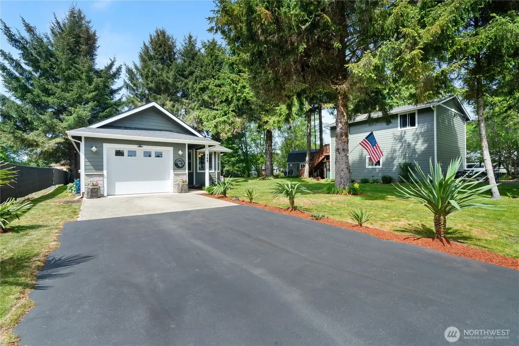 745 Albion Avenue SE Ocean Shores WA 98569