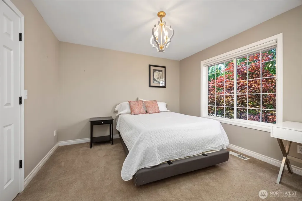 2067 Maiden Lane Wenatchee WA 98801