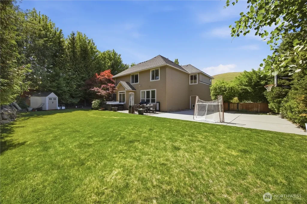 2067 Maiden Lane Wenatchee WA 98801