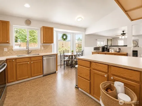 1823 164th Street E Tacoma WA 98445