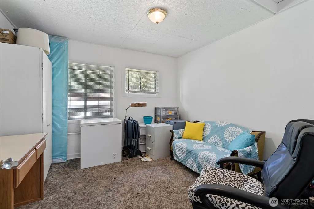 1519 Us Highway 12 Ethel WA 98542