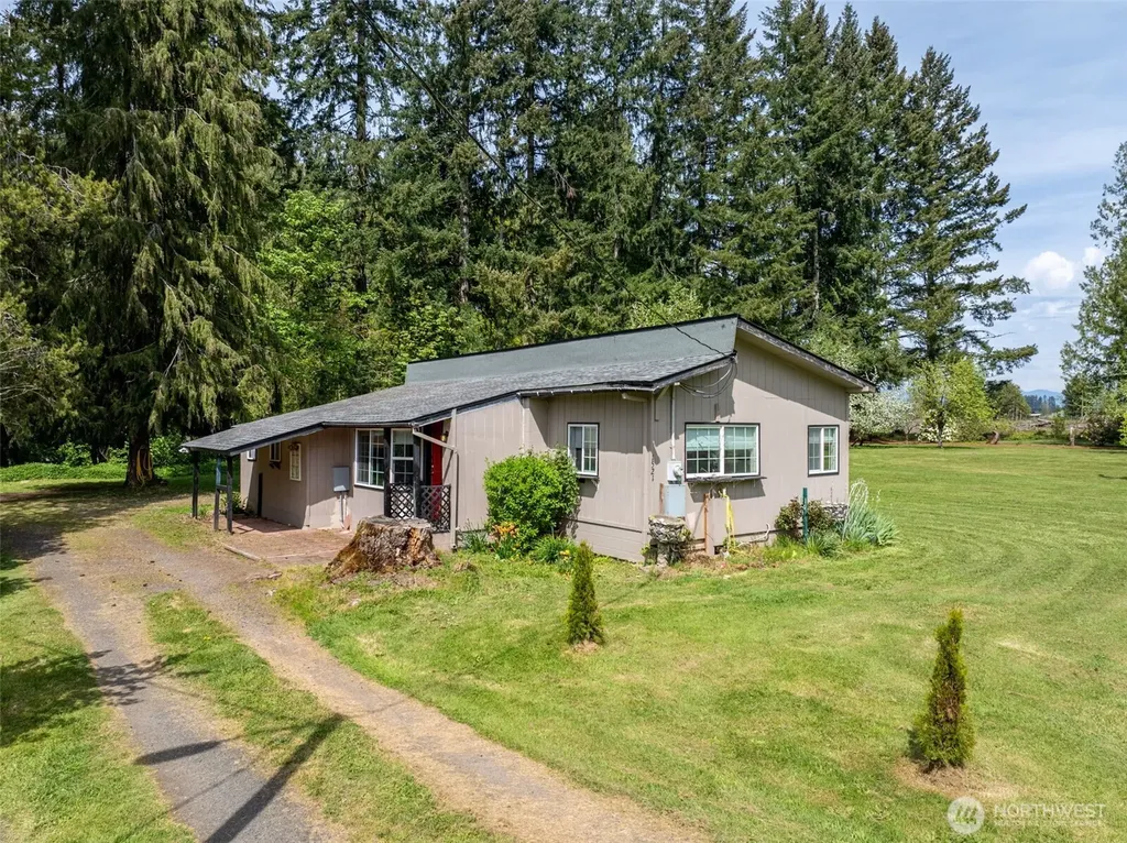 1519 Us Highway 12 Ethel WA 98542