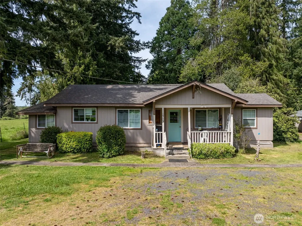 1519 Us Highway 12 Ethel WA 98542