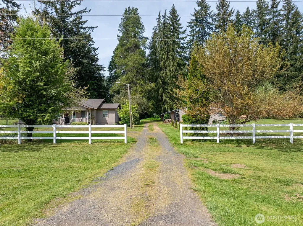 1519 Us Highway 12 Ethel WA 98542