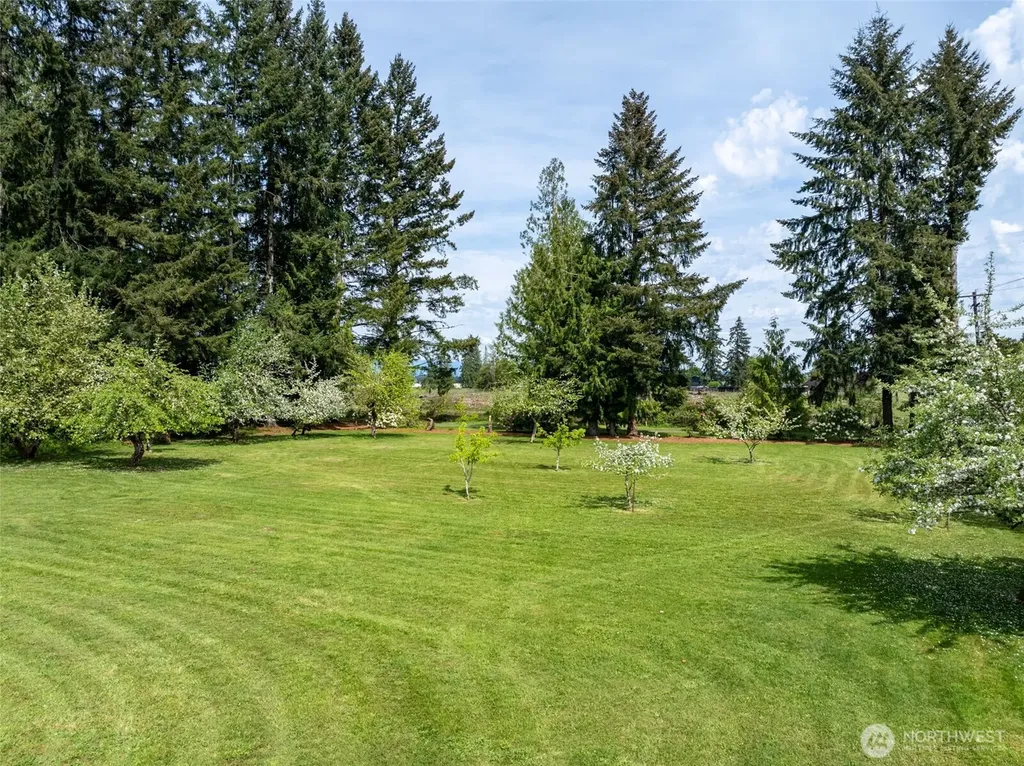 1519 Us Highway 12 Ethel WA 98542