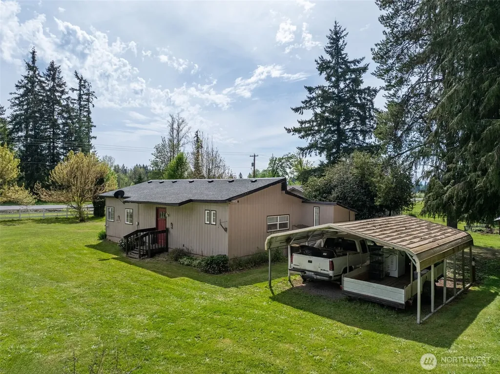 1519 Us Highway 12 Ethel WA 98542
