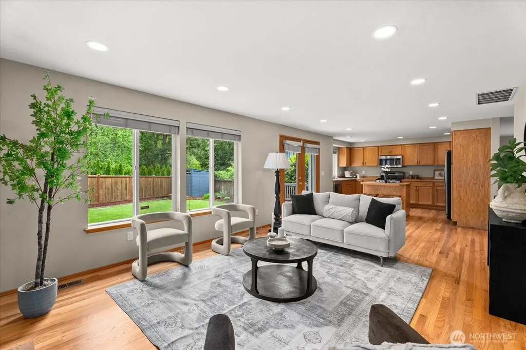 38208 34th Place S Auburn WA 98001