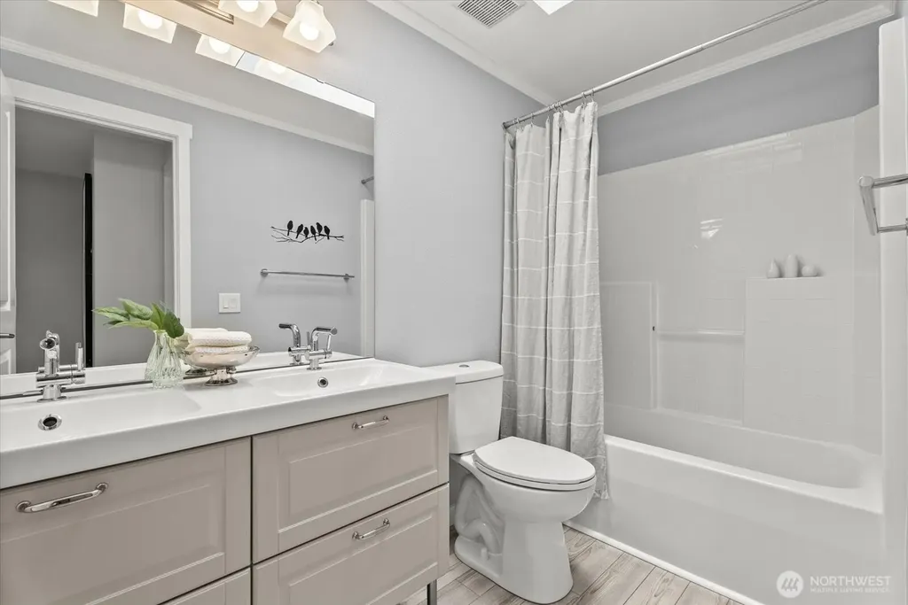38208 34th Place S Auburn WA 98001