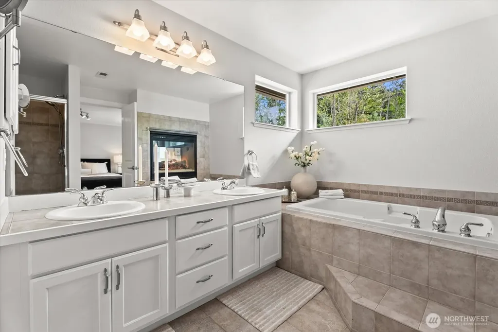 38208 34th Place S Auburn WA 98001