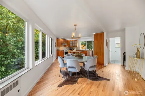 2708 NE 98th Street Seattle WA 98115
