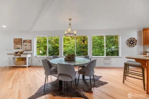 2708 NE 98th Street Seattle WA 98115