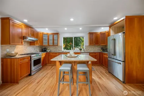 2708 NE 98th Street Seattle WA 98115