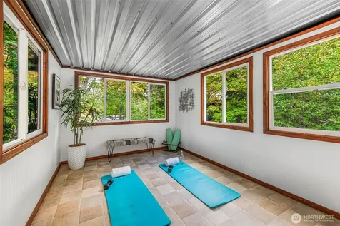 2708 NE 98th Street Seattle WA 98115