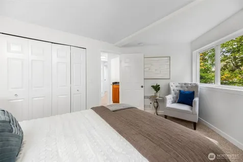 2708 NE 98th Street Seattle WA 98115