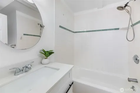 2708 NE 98th Street Seattle WA 98115