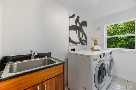 2708 NE 98th Street Seattle WA 98115