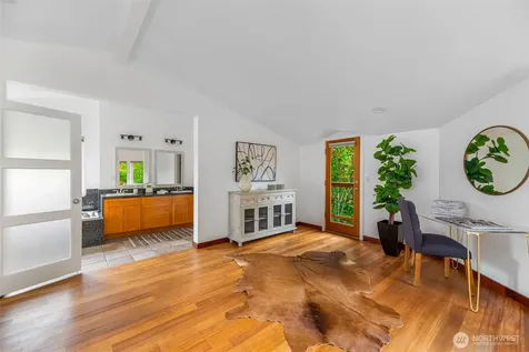2708 NE 98th Street Seattle WA 98115