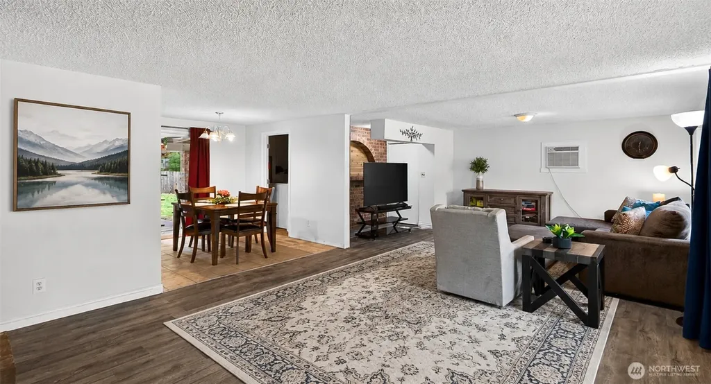 19517 Covington Sawyer Road Kent WA 98042