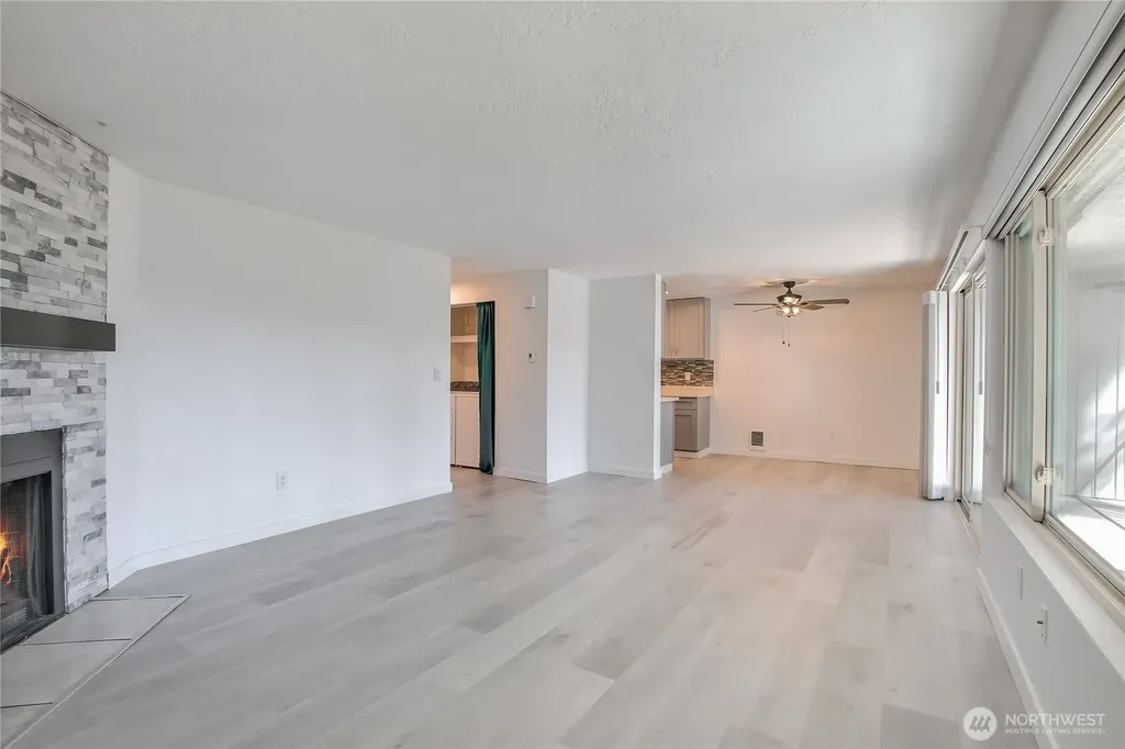 3435 Auburn Way S Auburn WA 98092