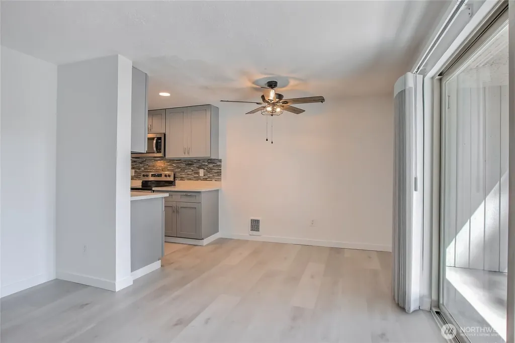 3435 Auburn Way S Auburn WA 98092