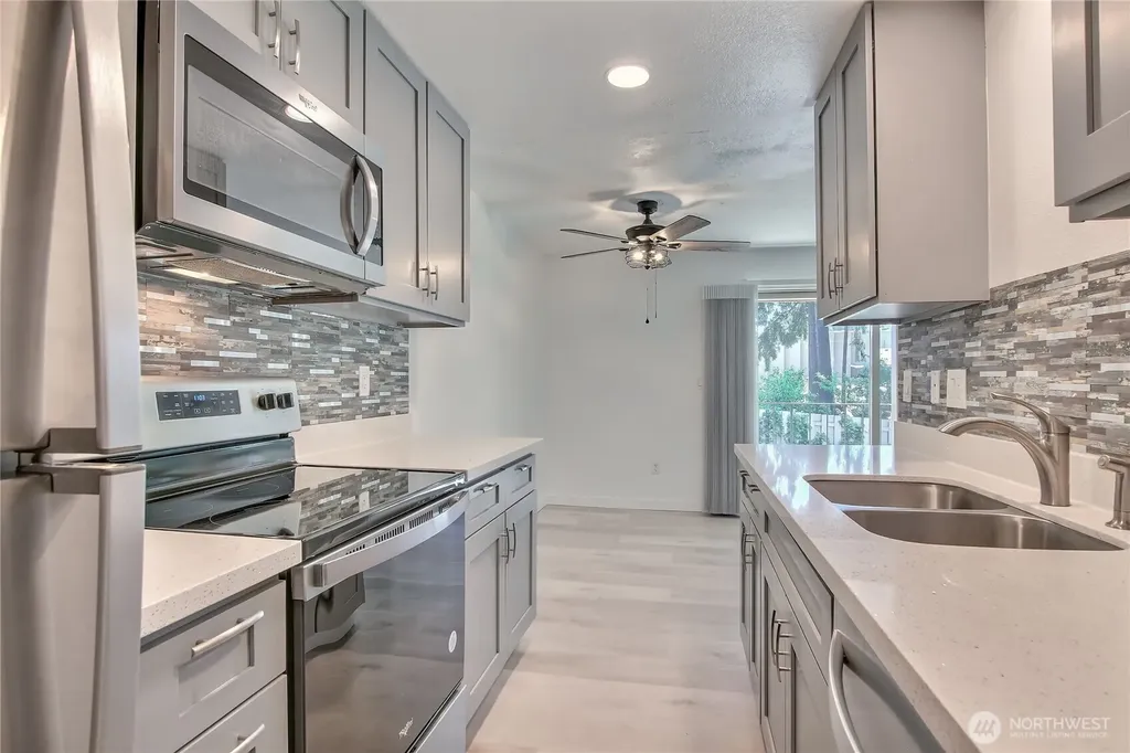 3435 Auburn Way S Auburn WA 98092