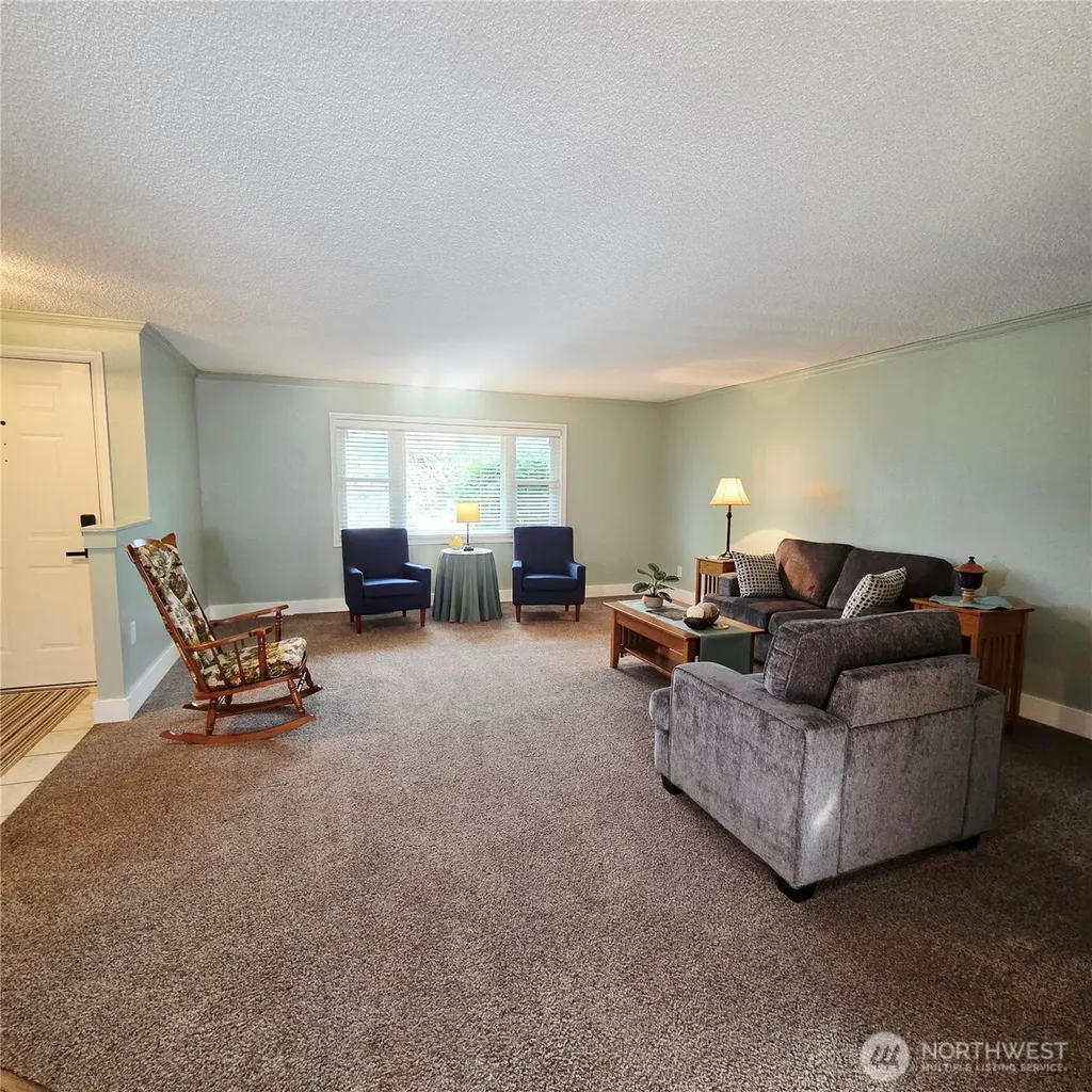 6919 90th Street E Puyallup WA 98371