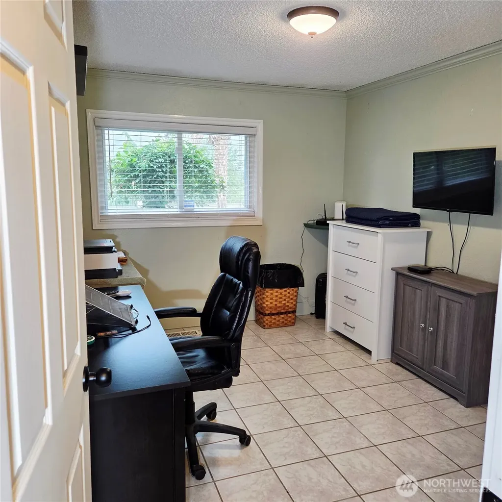 6919 90th Street E Puyallup WA 98371