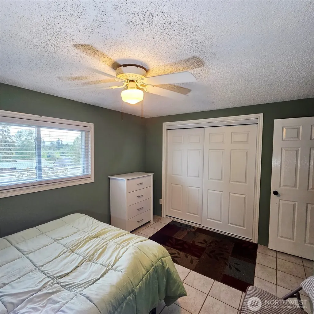 6919 90th Street E Puyallup WA 98371