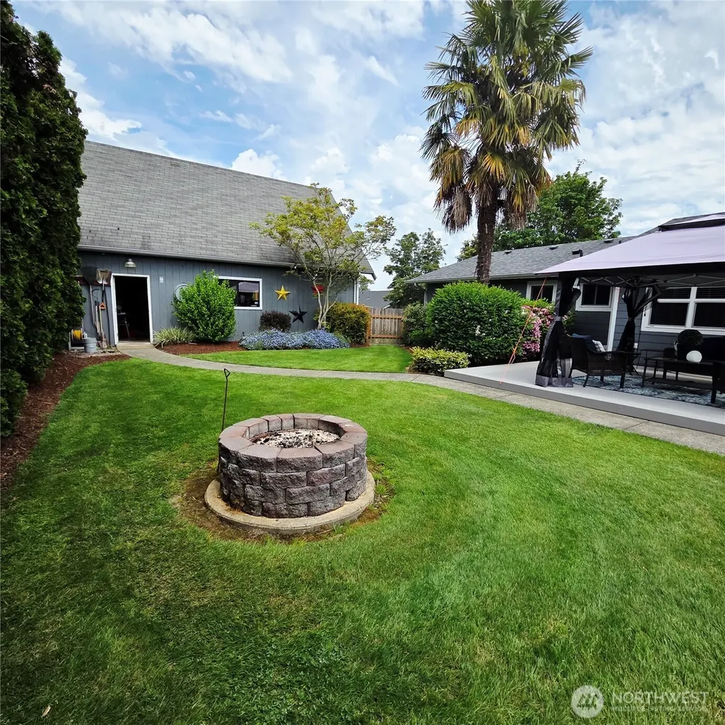 6919 90th Street E Puyallup WA 98371