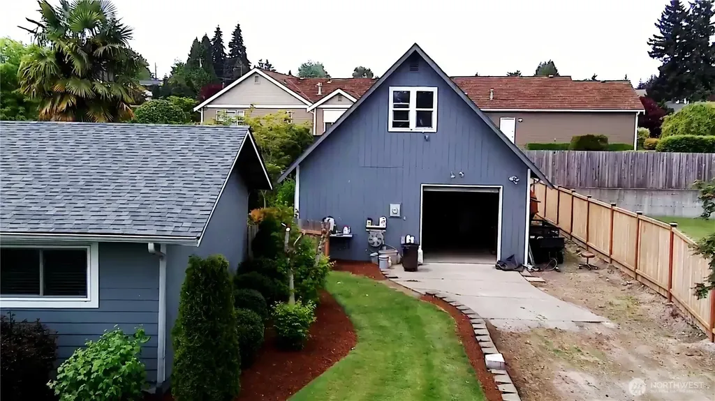 6919 90th Street E Puyallup WA 98371