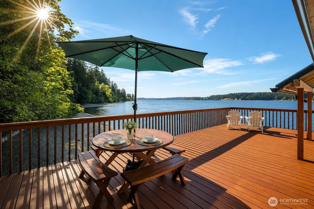 11901 Larson Road Anderson Island WA 98303