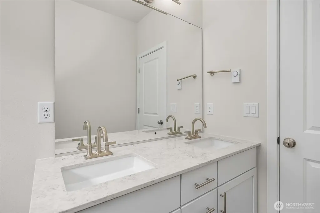 4273 Aberdeen Way NE Renton WA 98056