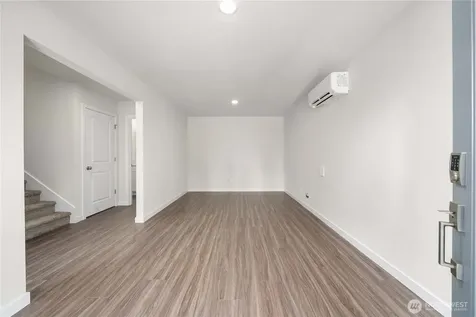 4273 Aberdeen Way NE Renton WA 98056