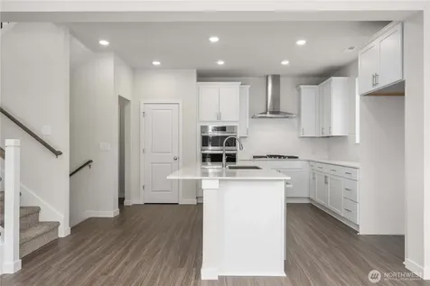 4273 Aberdeen Way NE Renton WA 98056