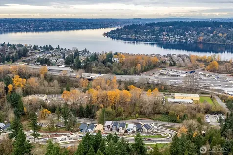 4279 Aberdeen Way NE Renton WA 98056