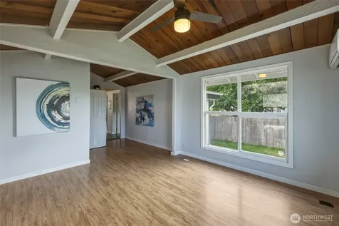 416 E 86th Street Tacoma WA 98445