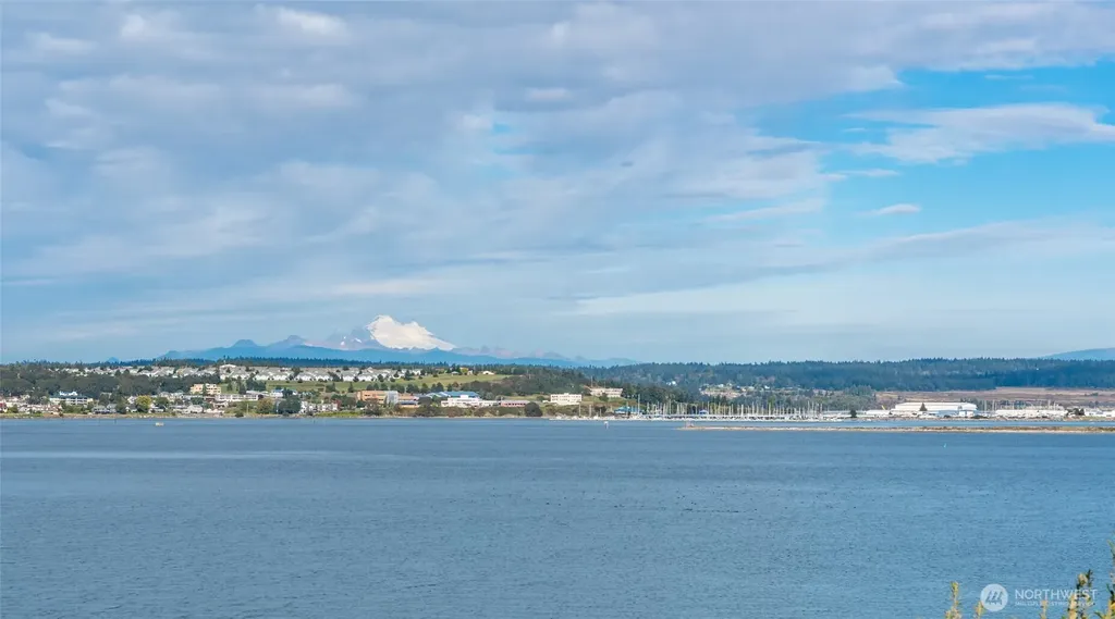 3224 SW Scenic Heights Street Oak Harbor WA 98277