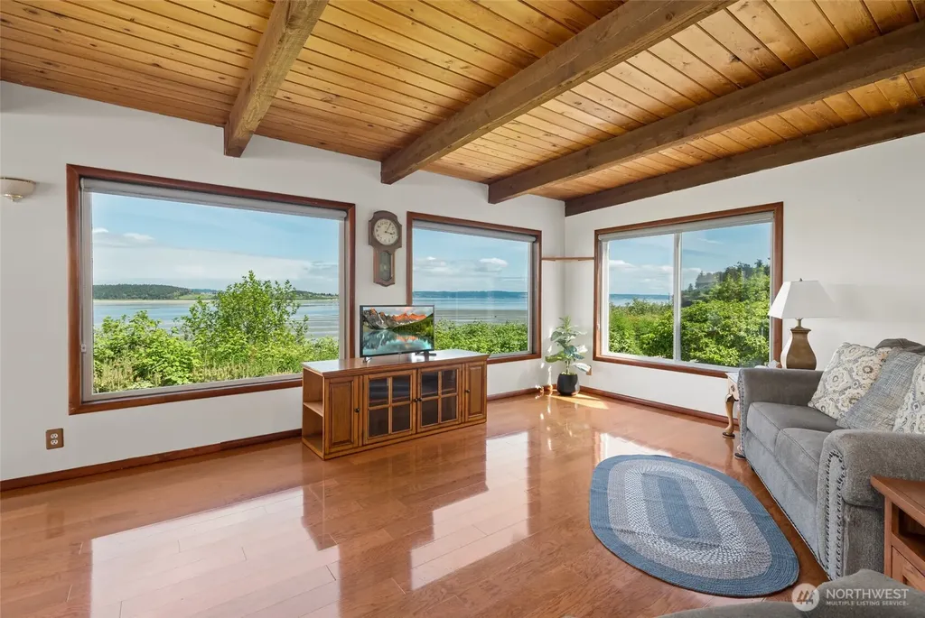3224 SW Scenic Heights Street Oak Harbor WA 98277