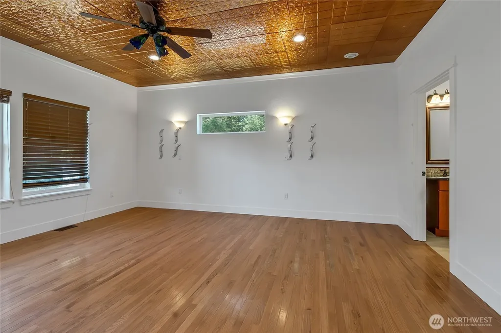 15325 Glenshire Place SW Port Orchard WA 98367
