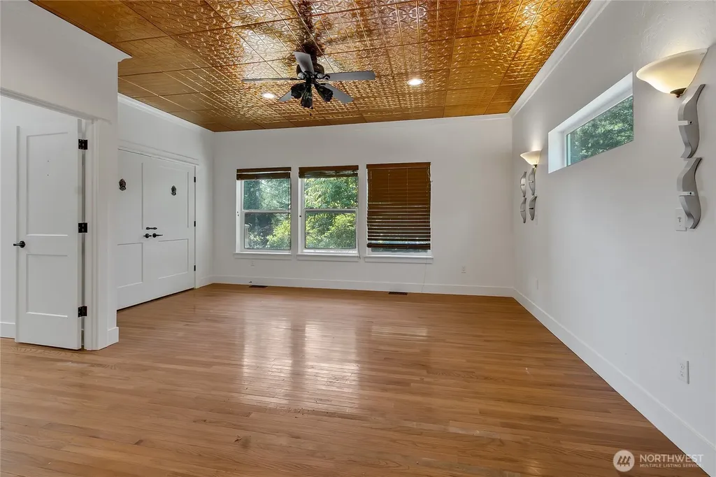 15325 Glenshire Place SW Port Orchard WA 98367