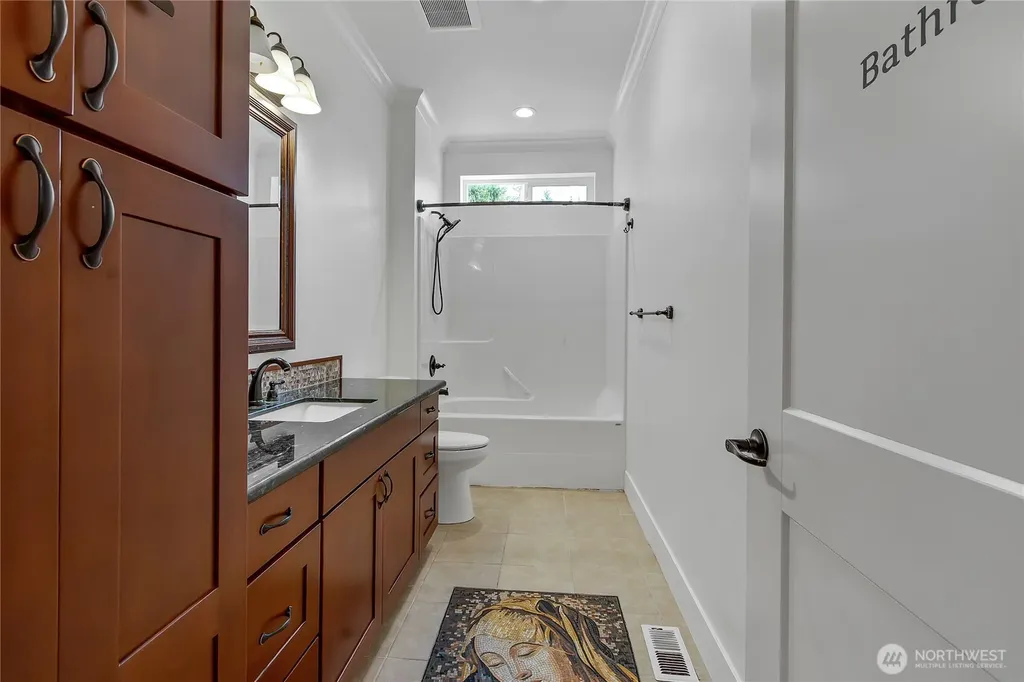 15325 Glenshire Place SW Port Orchard WA 98367