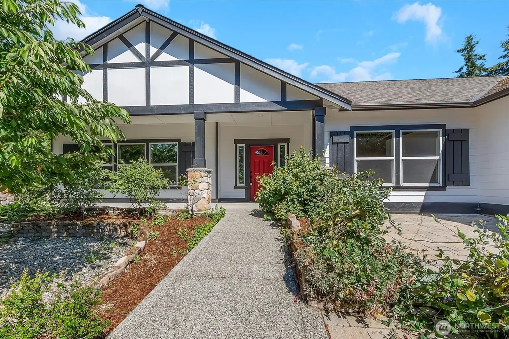 15325 Glenshire Place SW Port Orchard WA 98367