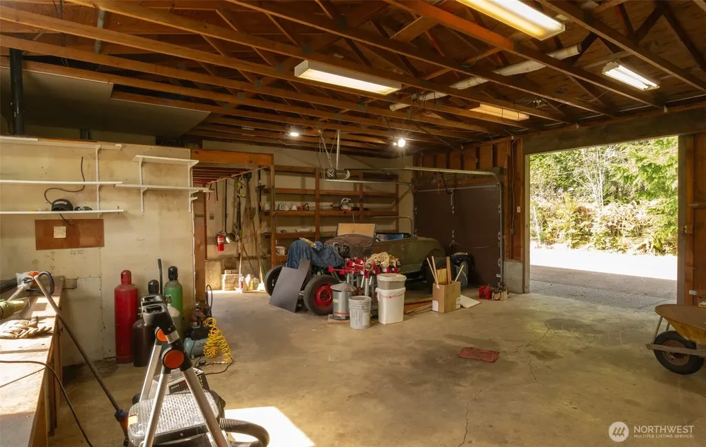 1526 36th Avenue NE Olympia WA 98506