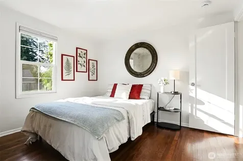 12238 76th Avenue S Seattle WA 98178